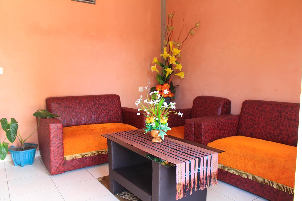 Hotel Edelweis 2 Bajawa Szoba fotó